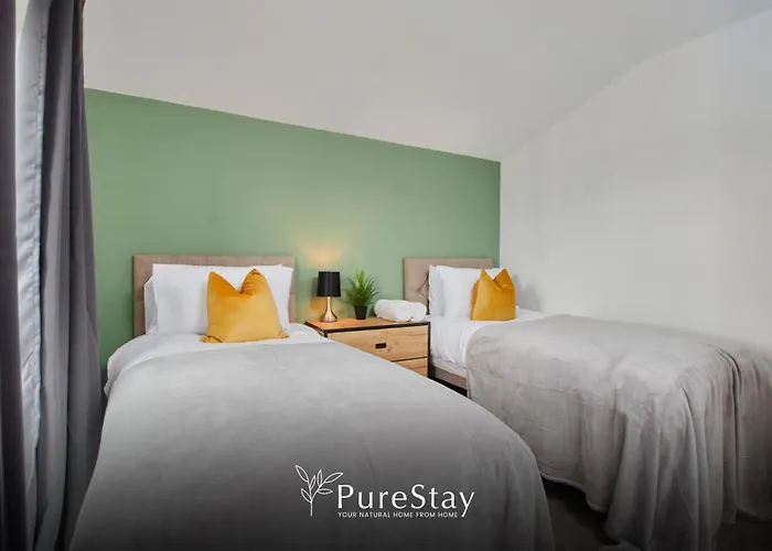 Holiday home Purestay Manchester: 5-bedroom Business Haven *