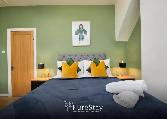 Big Contractor House With 6 Beds & Free Parking By Purestay - 7 Night Min! Manchester