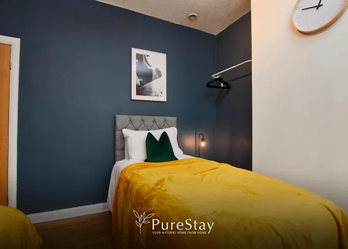 Nyaraló Big Contractor House With 6 Beds & Free Parking By Purestay - 7 Night Min! *