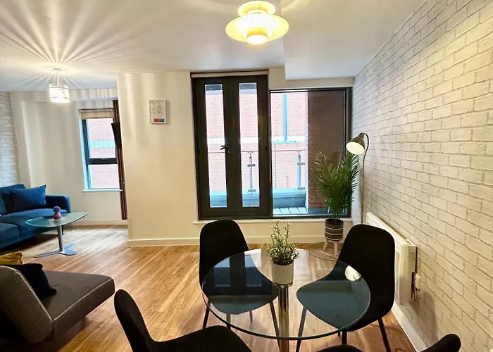 Lovely 2 - Bedroom In Centre