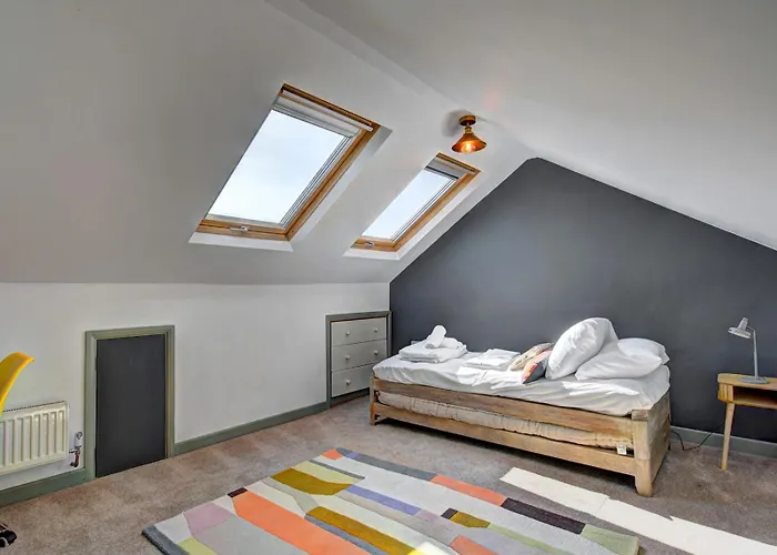 Stunning Garden By Levenshulme Station - Pass The Keys Dom wakacyjny *