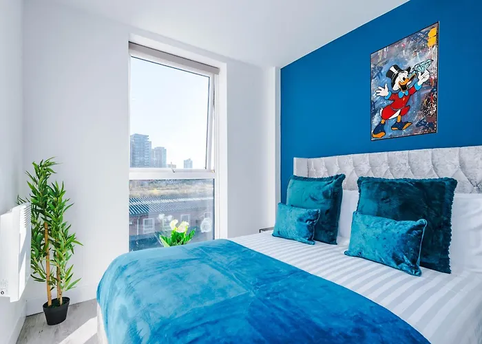 Lux Livin' - Luxury 5 Bed Centre Appartement