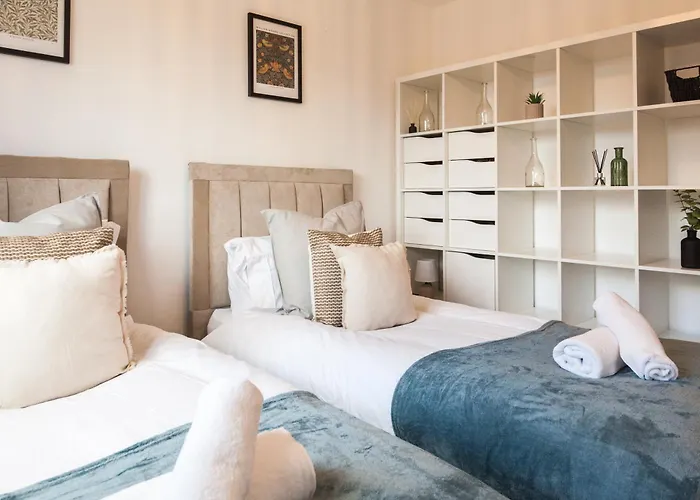 Appartement Luxury Sleeps 9 With Hot Tub & Pool *