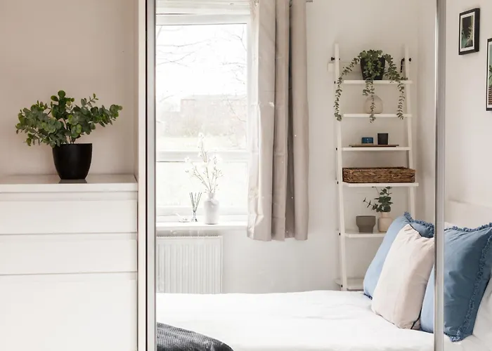 Appartement Luxury Sleeps 9 With Hot Tub & Pool Manchester