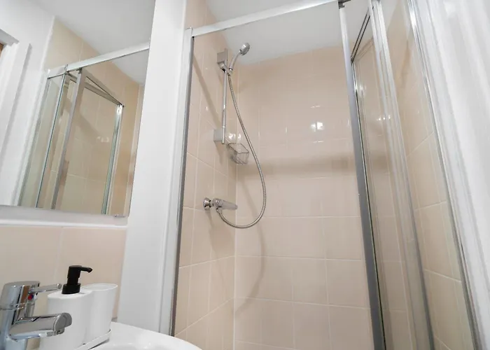 Old Trafford With Free Parking Appartement