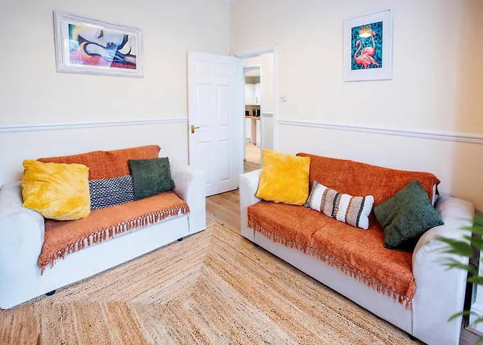 Apartamento Newly Furnished Cosy 3 Bed 20mins From Center