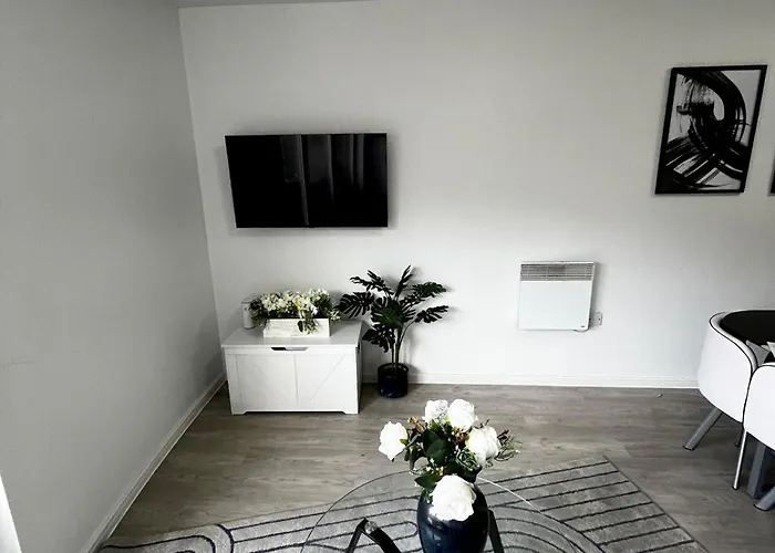 Serene 2-bed Flat With Canal Views - Coop Live & Ethiad Appartamento