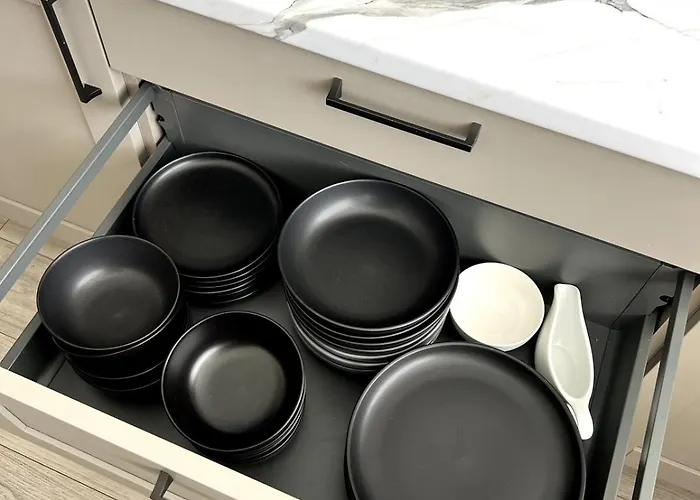 Spacious, Cosy & Stylish 3 Bed In Salford, Near Trafford Park - Free Parking * Manchester