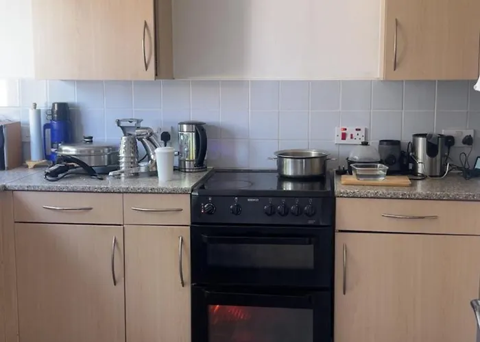 Pansiyon A House Near Etihad And Town Centre