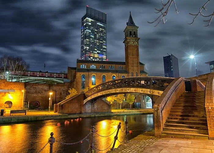 Apartment Stylish Stay! Park And Walk Anywhere *