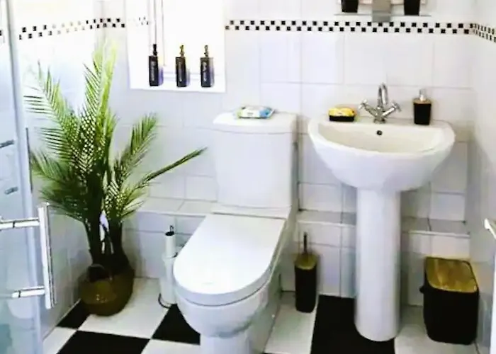 3br House-apartment-free Parking-manchester Airport * 맨체스터