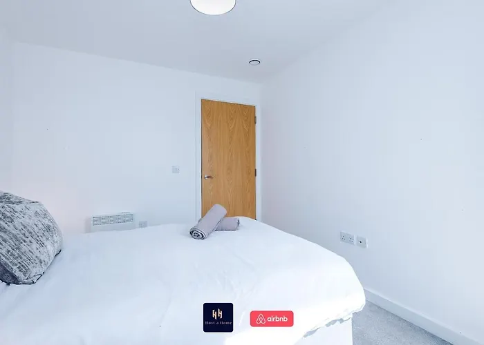 Salford With Free Wifi, Parking & Ideal For Contractors * Manchester