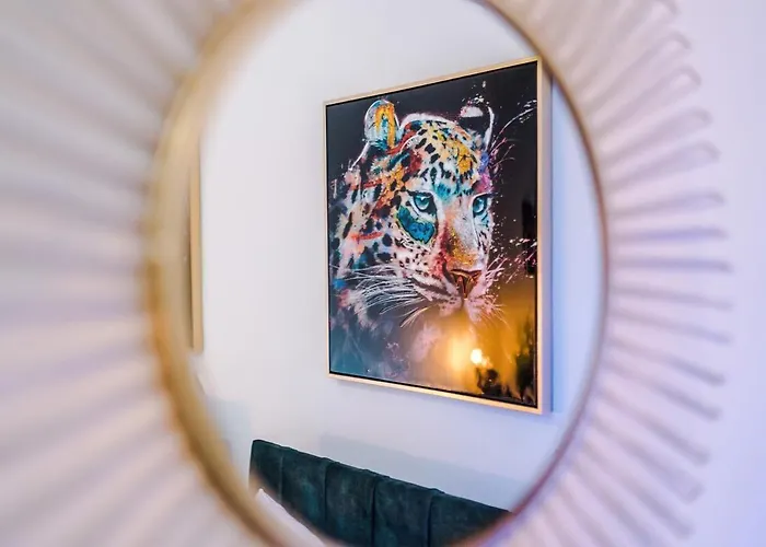 Discounted Month Contractor Parking Wi-fi Sleeps 8 *