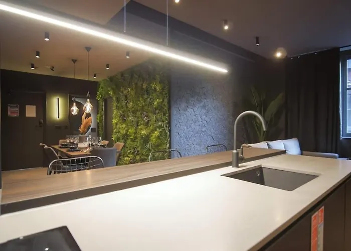 شقة Midnight At The Heim *