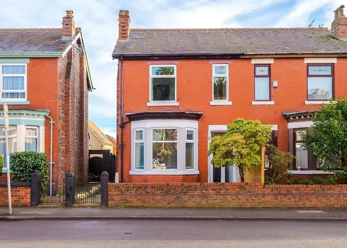 Barton House - Sleeping 10 Mánchester