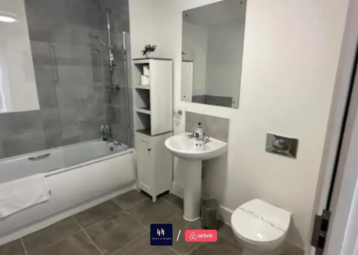 דירה Salford Corporate Balcony Wifi Sleeps 5