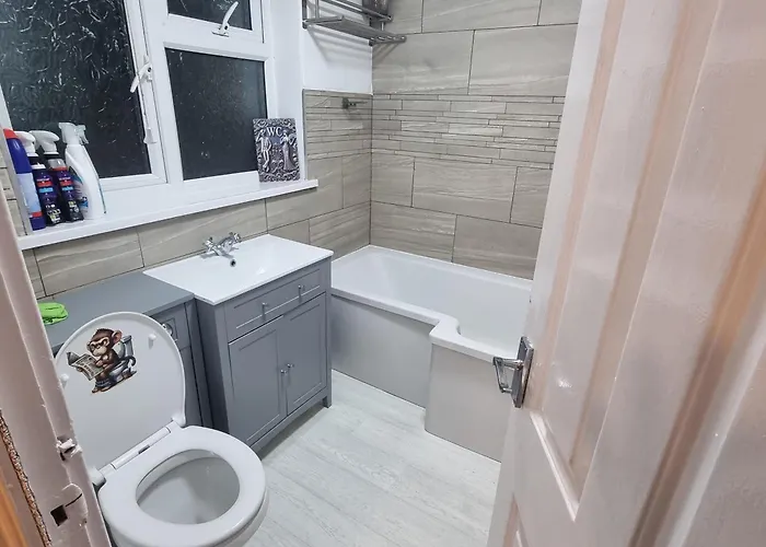 Away From Tatil Evi *