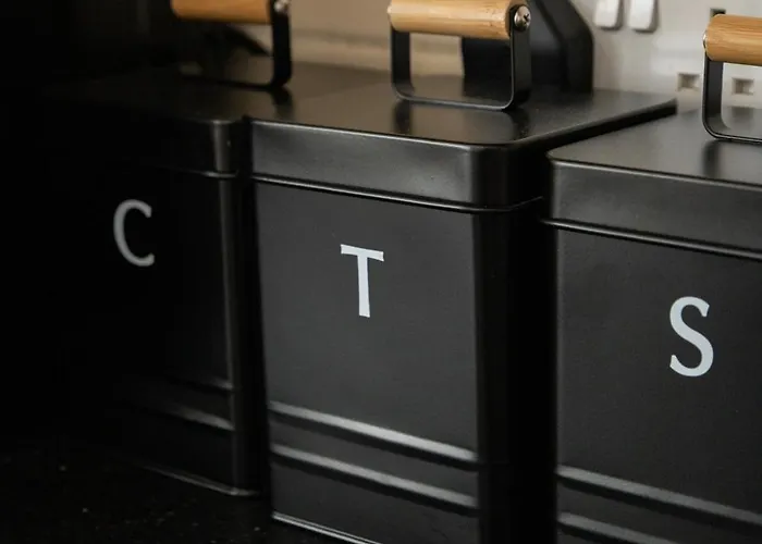 Chic Trafford Apartment, Private Underground Parking, Fast Wi-fi, Self Check-in Anytime, 5 Mins To Old Trafford Stadium Апартаменты Манчестер