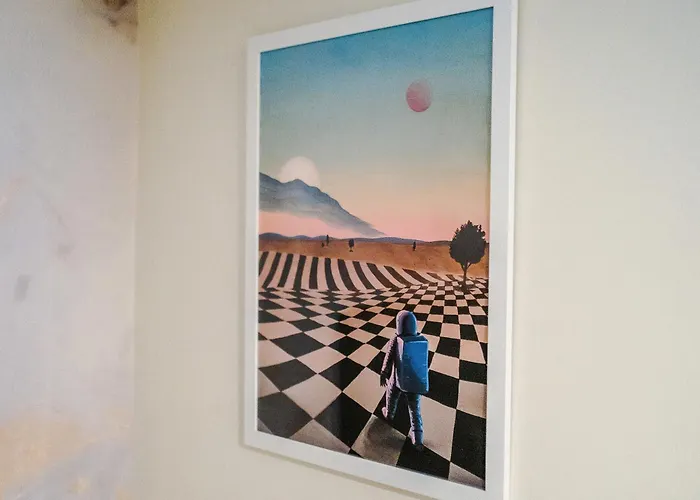 Stunning Duplex In Manchester, Workspace For Professionals