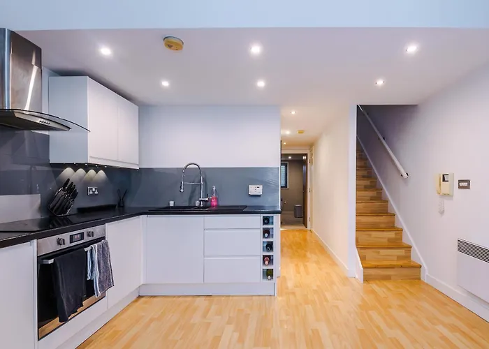 Apartment Stunning Duplex In Manchester, Workspace For Professionals Manchester