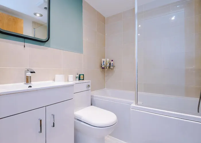 Stunning Duplex In Manchester, Workspace For Professionals * Manchester