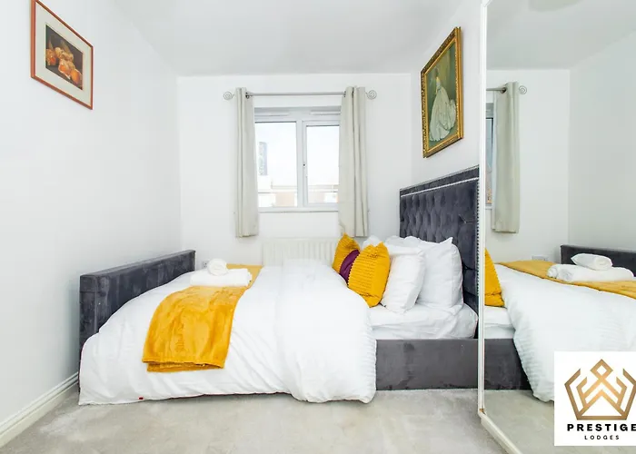 Feriehus - Centre - Parking - Full Kitchen - M60