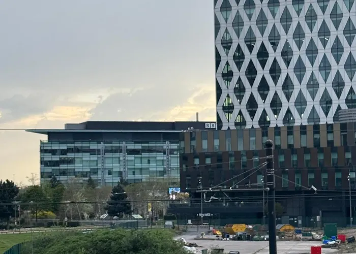 Daire Luxepoint A Luxurious1-bed Flat With Gym And Cinema *