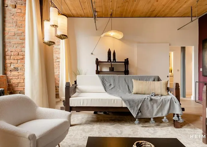 Africana At The Heim *