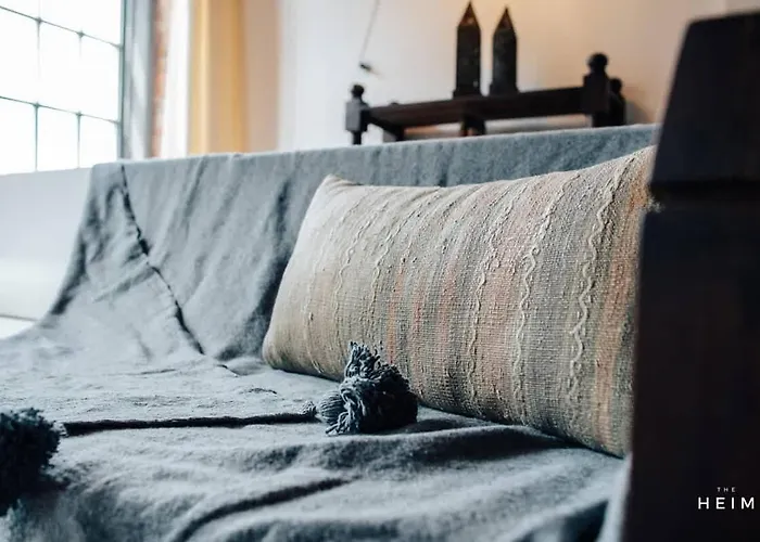 Africana At The Heim Daire *