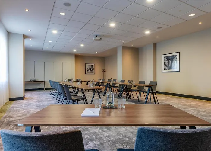 Radisson Centre, A Verified Net Zero מלון מנצ'סטר