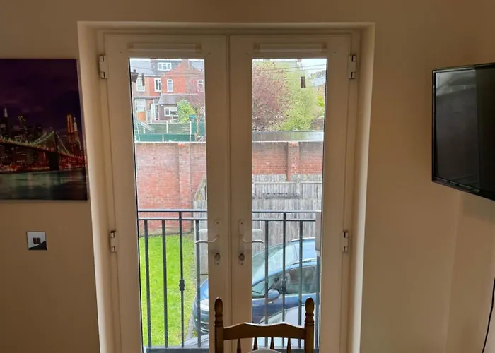 アパート Modern, Quiet, Sleeps 10, Parking, Etihad, Coop Live, Manchester