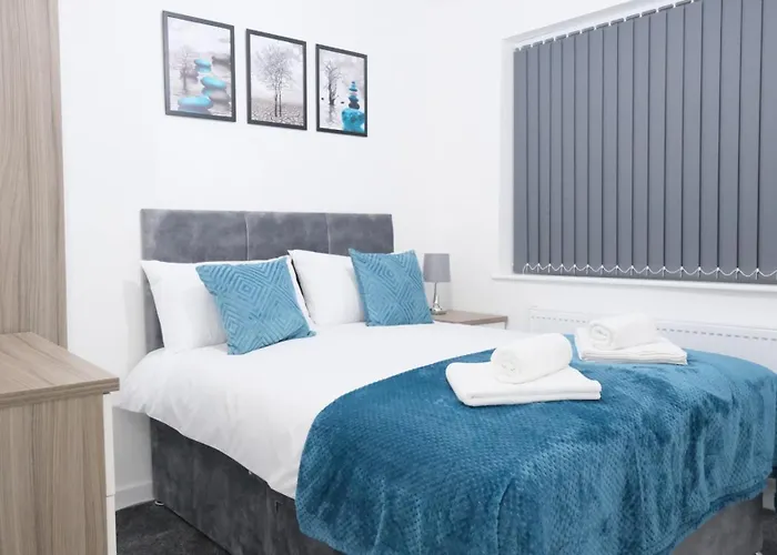 Casa de Férias Modern House - 3 Bedrooms - 1 Bath - Mancity Manchester