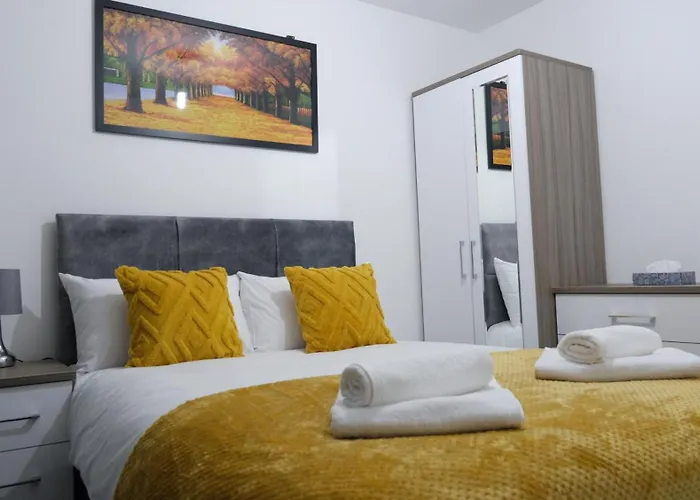 Modern House - 3 Bedrooms - 1 Bath - Mancity Ferienhaus Manchester