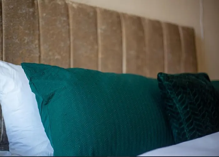 Quebec Building * Manchester