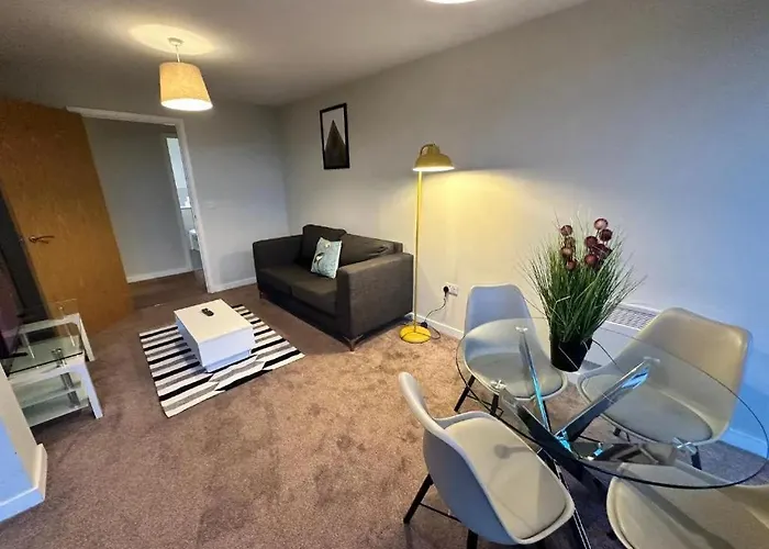 Apartahotel Beehosting Adelphi Wharf 4*