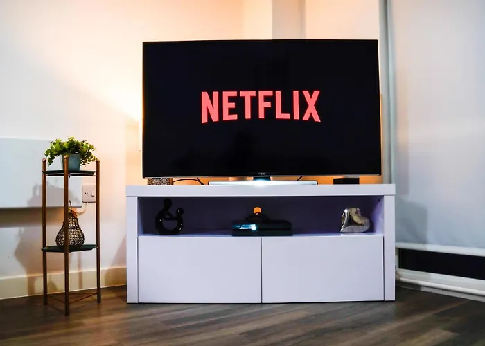 Centre Apt, With Free Secured Parking & Balcony, Sleeps 4 מנצ'סטר