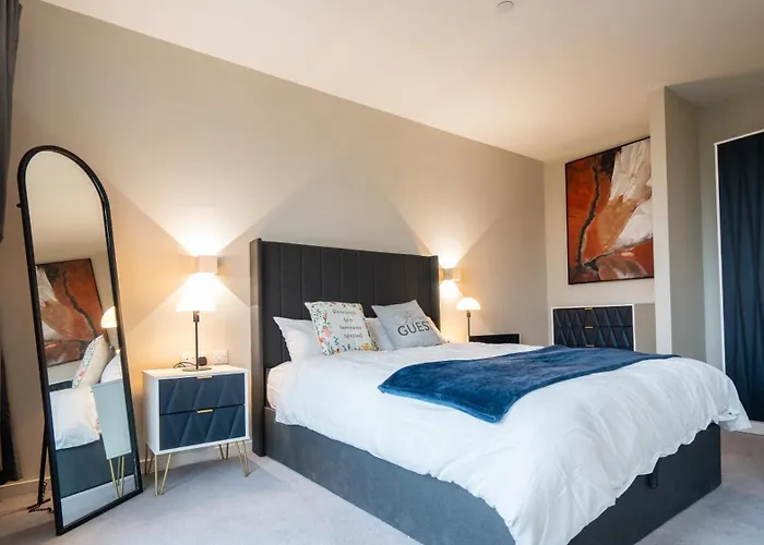 Mega5 Modern 2bedroom Luxury Deansgate-2baths, 2toilets, With Car Park *