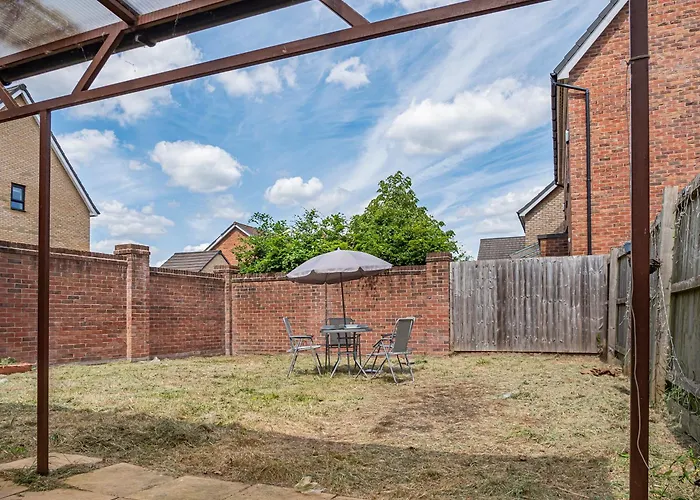 Chic Riverside Retreat Salford 4bd Free Parking 度假居 曼彻斯特