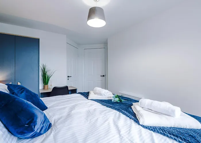 Salford Urban Haven By Parydise - Modern & Chic 2br Retreat - Sleeps 6 - Perfect For Business Or Work Apartamento Mánchester