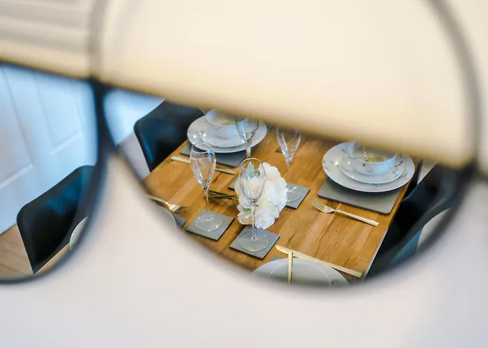 Salford Urban Haven By Parydise - Modern & Chic 2br Retreat - Sleeps 6 - Perfect For Business Or Work Apartamento *