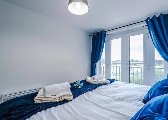 Salford Urban Haven By Parydise - Modern & Chic 2br Retreat - Sleeps 6 - Perfect For Business Or Work Mánchester