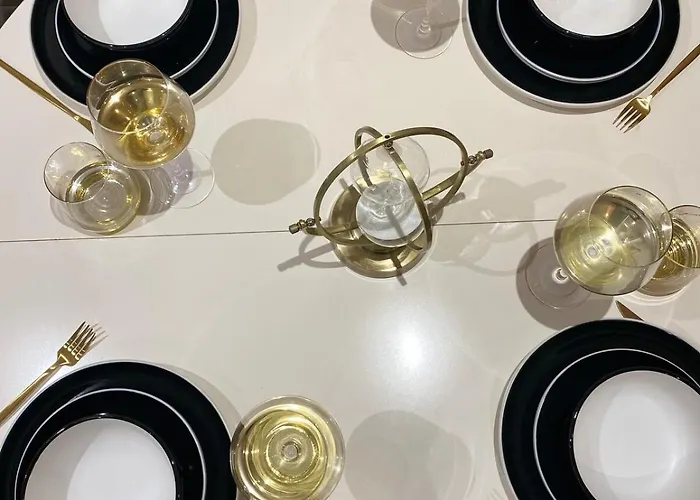 Luxe 2 Bed - Water View And Parking דירה *