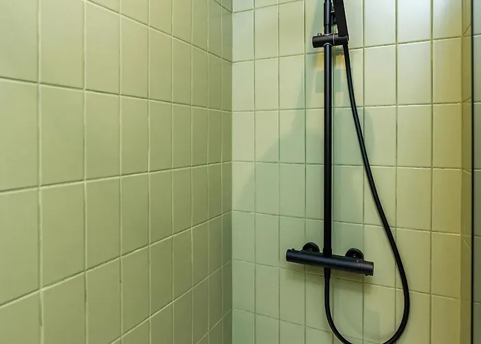 Σπίτι διακοπών 6-bedroom, 6-bathroom Contractor Μάντσεστερ