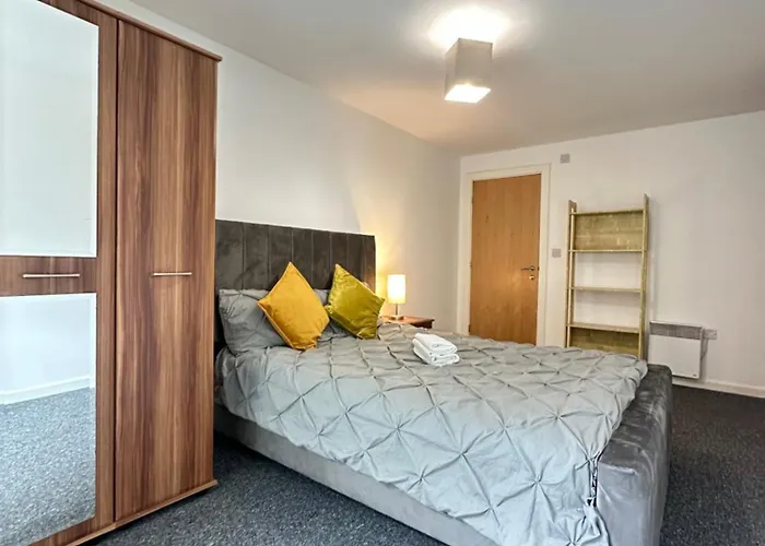 Apartamento 2 Bed Ensuite With Balcony And Free Onsite Secure Parking