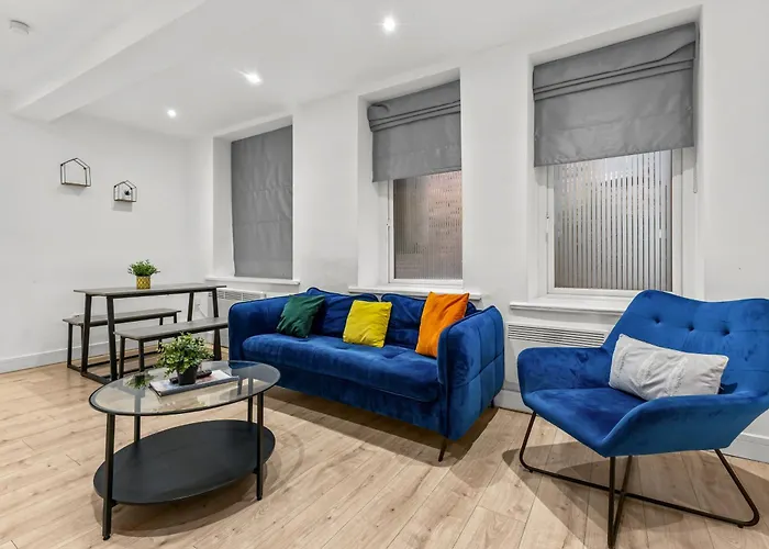 Heart Of The Centre - Serviced *