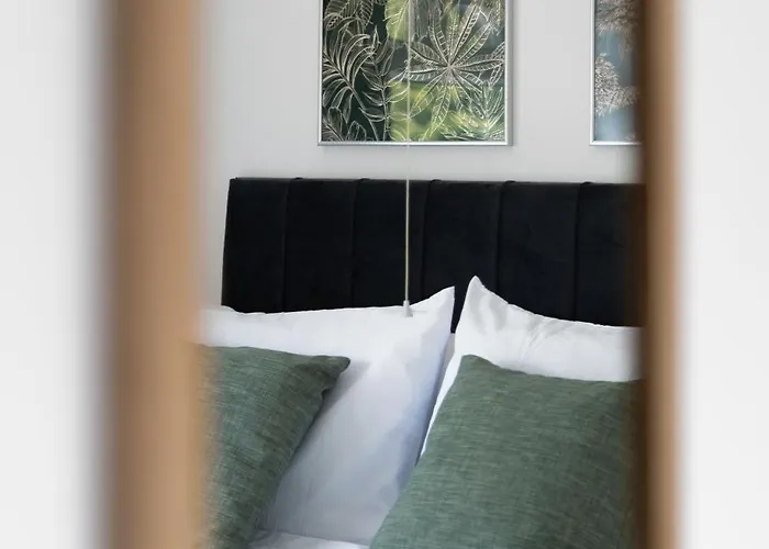 Hébergement de vacances 3-bedroom House W Free Parking, Near Man Airport! Manchester