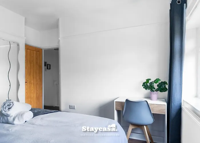 Hébergement de vacances 3-bedroom House W Free Parking, Near Man Airport! Manchester