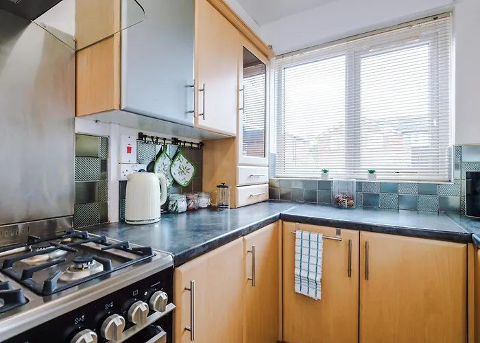 Driveway Stunning 3bedroom In Withington Nyaraló