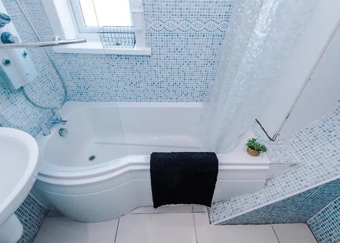 Driveway Stunning 3bedroom In Withington * Manchester