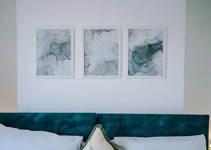 Driveway Stunning 3bedroom In Withington Manchester